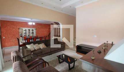 Casa à Venda - Jardim Santa Helena, 3 Quartos,  1000 m2