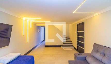 Casa à Venda - Jardim Independência, 2 Quartos,  220 m2