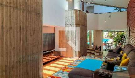 Casa à Venda - Nova Petrópolis, 4 Quartos,  388 m2