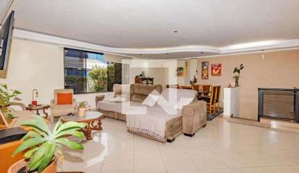 Casa à Venda - Bosque da Saúde, 4 Quartos,  358 m2