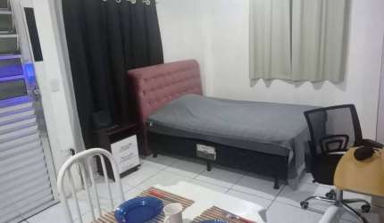 Alugo Kitnet Mobiliada 20m² no Jardim Tres Irmãos Taboão da Serra - SP