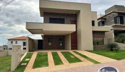 Casa a Venda em Condomínio na Vila do Golfe
