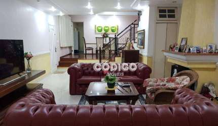 Lindo sobrado no Jardim Dourado com 3 quartos, sendo os 3 suítes, 2 vagas, 260 m² a.c. a venda por R$ 853.000,00 - Jardim Dourado - Guarulhos/SP