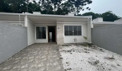 Casa em condomínio fechado com 3 quartos para alugar na Rua Biguá, 1336, Gralha Azul, Fazenda Rio Grande, 56 m2 por R$ 1.840