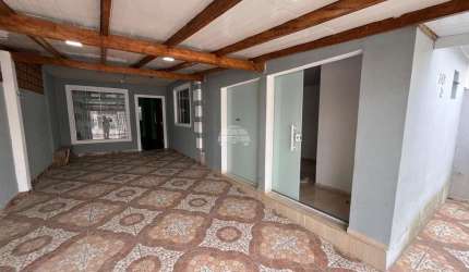 Casa com 3 quartos para alugar na Rua das Bauhinias, 349, Eucaliptos, Fazenda Rio Grande, 54 m2 por R$ 1.360