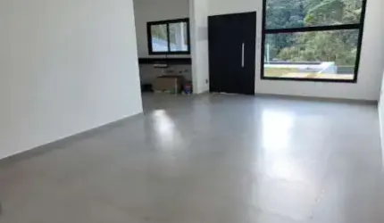 Casa Térrea em Mairiporã  -  Mairiporã