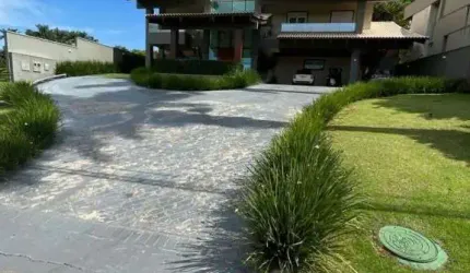 CASA EM CONDOMINIO ROYAL GOLF