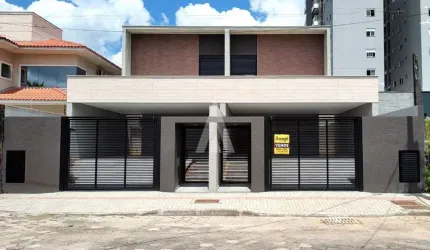 Casa com 3 quartos à venda na Rua Jenny Lenke, --, Santo Antônio, Joinville, 196 m2 por R$ 980.000