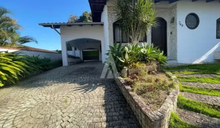 Casa com 4 quartos à venda na Rua Porto União, --, Anita Garibaldi, Joinville, 107 m2 por R$ 950.000