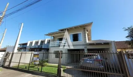 Casa com 3 quartos à venda na Rua Brusque, --, Jardim Sofia, Joinville, 215 m2 por R$ 680.000