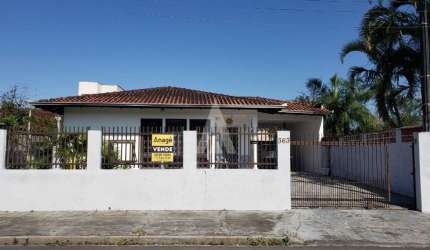 Casa com 3 quartos à venda na Doutor Lucio Correia, --, Guanabara, Joinville, 131 m2 por R$ 550.000