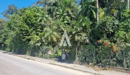 Terreno à venda na Rua Tupy, --, São Marcos, Joinville por R$ 1.550.000