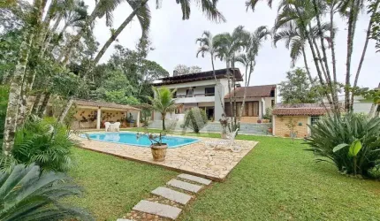 Casa com 4 quartos à venda na Rua Paulo Scholz, --, Bom Retiro, Joinville, 502 m2 por R$ 1.970.000