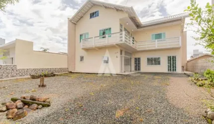 Casa com 2 quartos à venda na Rua Urussanga, --, Bucarein, Joinville, 300 m2 por R$ 1.388.000