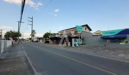 Casa com 3 quartos à venda na Júlio de Mesquita, --, Jardim Iririú, Joinville, 210 m2 por R$ 700.000