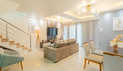 Casa com 3 quartos à venda na Rua Assis Brasil, --, Saguaçu, Joinville, 131 m2 por R$ 990.000
