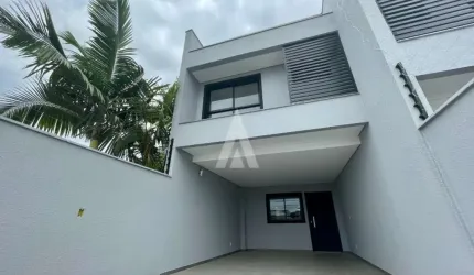 Casa com 3 quartos à venda na Rua Matilde Amim, --, Boa Vista, Joinville, 112 m2 por R$ 630.000