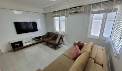 Casa com 4 quartos à venda na Rua Ágata, --, Saguaçu, Joinville, 251 m2 por R$ 1.400.000