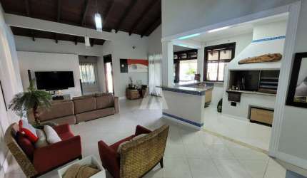 Casa com 4 quartos à venda na Rua João José Clemente, --, Costa e Silva, Joinville, 277 m2 por R$ 1.250.000