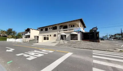 Casa com 4 quartos à venda na Antônio Ramos Alvin, --, Floresta, Joinville, 413 m2 por R$ 1.350.000