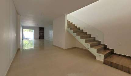 Casa com 3 quartos à venda na Rua Cristóvão Colombo, --, Floresta, Joinville, 192 m2 por R$ 890.000