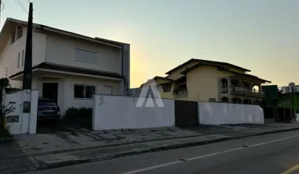 Casa com 3 quartos à venda na Rua Marechal Hermes, --, Glória, Joinville, 184 m2 por R$ 1.500.000