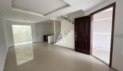 Casa com 4 quartos à venda na Servidão Henrique Schenkel, --, Iririú, Joinville, 122 m2 por R$ 470.000