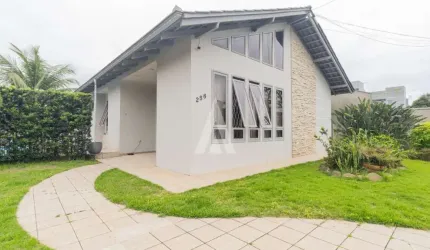 Casa com 3 quartos à venda na Rua Carlos Stiel, --, Glória, Joinville, 173 m2 por R$ 1.300.000