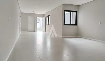 Casa com 3 quartos à venda na Rua Austergilio de Menezes, --, Boa Vista, Joinville, 186 m2 por R$ 1.174.000