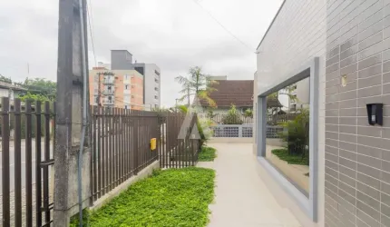 Casa comercial à venda na Rua Major Navarro Lins, --, Anita Garibaldi, Joinville, 196 m2 por R$ 895.000