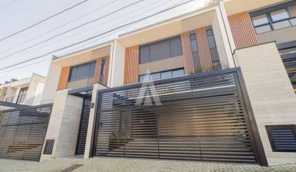 Casa com 3 quartos à venda na Rua Quintino Bocaiúva, --, América, Joinville, 299 m2 por R$ 2.467.040