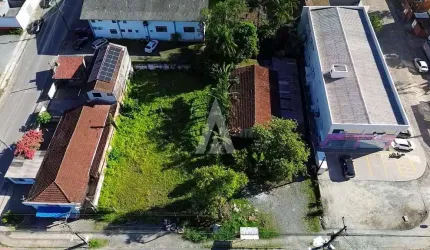 Terreno à venda na Rua Benjamin Constant, --, Glória, Joinville por R$ 800.000