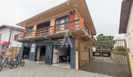 Prédio à venda na Rua Alcântara, --, Boa Vista, Joinville, 200 m2 por R$ 880.000