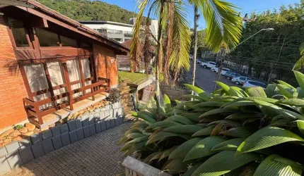 Casa à venda na Rua Bela Vista, --, Saguaçu, Joinville, 300 m2 por R$ 2.200.000