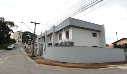 Casa com 3 quartos à venda na Rua Senador Mathias Schroeder, --, Costa e Silva, Joinville, 117 m2 por R$ 750.000
