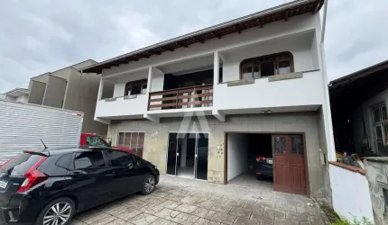 Casa com 3 quartos à venda na Rua São Miguel, --, Boa Vista, Joinville, 293 m2 por R$ 800.000