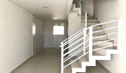 Casa com 2 quartos à venda na Rua Eugênio Ernesto Kunde, --, Pirabeiraba, Joinville, 82 m2 por R$ 511.000
