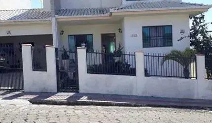 Casa com 4 quartos à venda na Rua Alfredo Olsen, --, Centro, Barra Velha, 262 m2 por R$ 1.200.000
