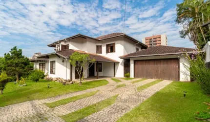 Casa com 5 quartos à venda na Rua Leonardo Meinert, --, Glória, Joinville, 600 m2 por R$ 3.150.000