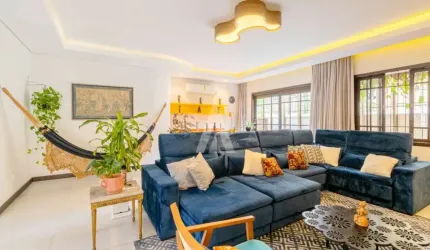 Casa com 4 quartos à venda na Rua Porto União, --, Anita Garibaldi, Joinville, 365 m2 por R$ 2.190.000
