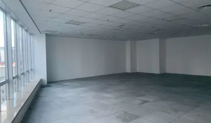 Conjunto comercial na região da Berrini. Alto padrão