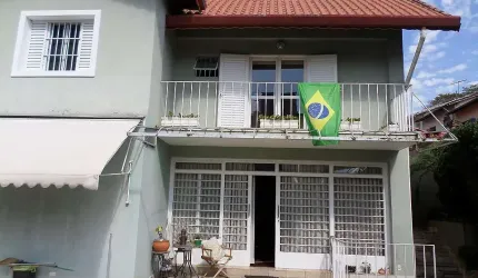 Casa para venda ou locação com 5 dormitórios, 3 suítes e 3 vagas no Campo Belo