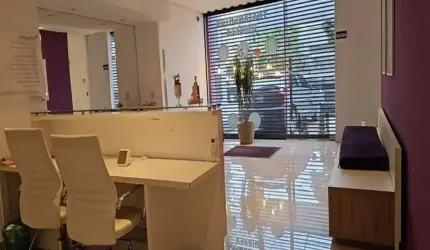 Loja Comercial com 220 metros Aprovada por Franquiadora