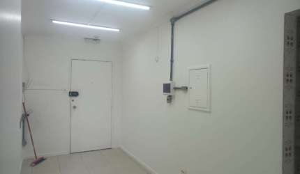 Sala comercial para locação na Republica, 148m², com 3 banheiros