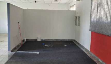 Aluga-se loja comercial no Pacaembu