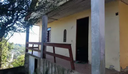 Terreno 12 x 30 , com casa de alvenaria não averbada na matricula , com 03 dormitórios, sendo 01 suite , sala, cozinha , área de serviços com churrasqueira, sacada , com vista para o guaiba, precisa r
