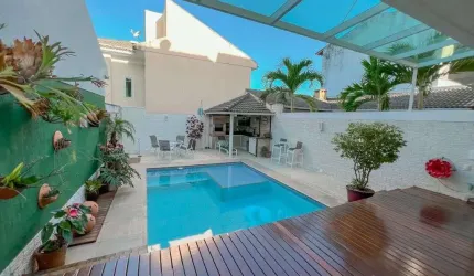 Casa com 3 dormitórios à venda, 230 m² por R$ 1.490.000,00 - Piratininga - Niterói/RJ
