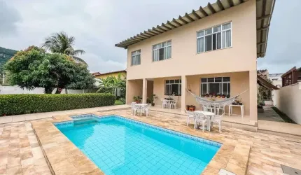 Casa com 5 dormitórios à venda, 300 m² por R$ 1.600.000,00 - Itaipu - Niterói/RJ