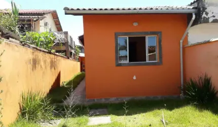 CASA COM PISCINA E CHURRASQUEIRA - LADO PRAIA - ITANHAÉM/SP