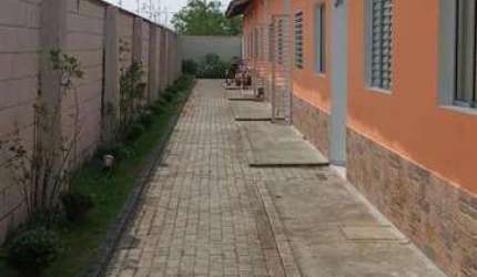 OPORTUNIDADE! CASA EM CONDOMÍNIO 2 QUARTOS 1 SUÍTE QUINTAL C CHURRASQUEIRA!